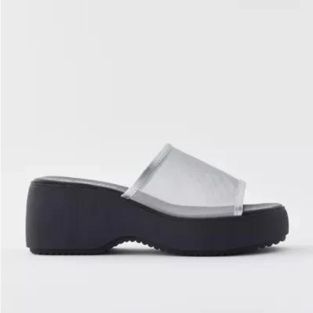 Rocket Dog Lennox Black and Silver Mesh Platform Slides 9